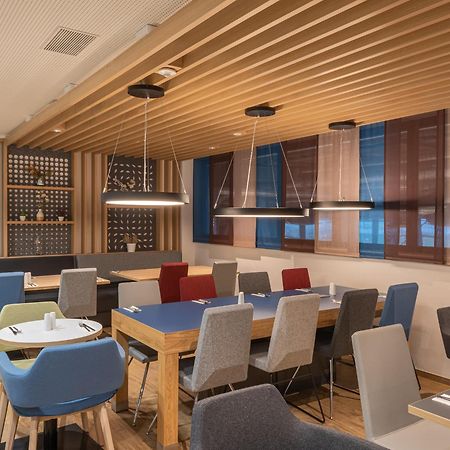 Holiday Inn Express - Hamburg South A7-As42 By Ihg เอเกสตอร์ฟ ภายนอก รูปภาพ