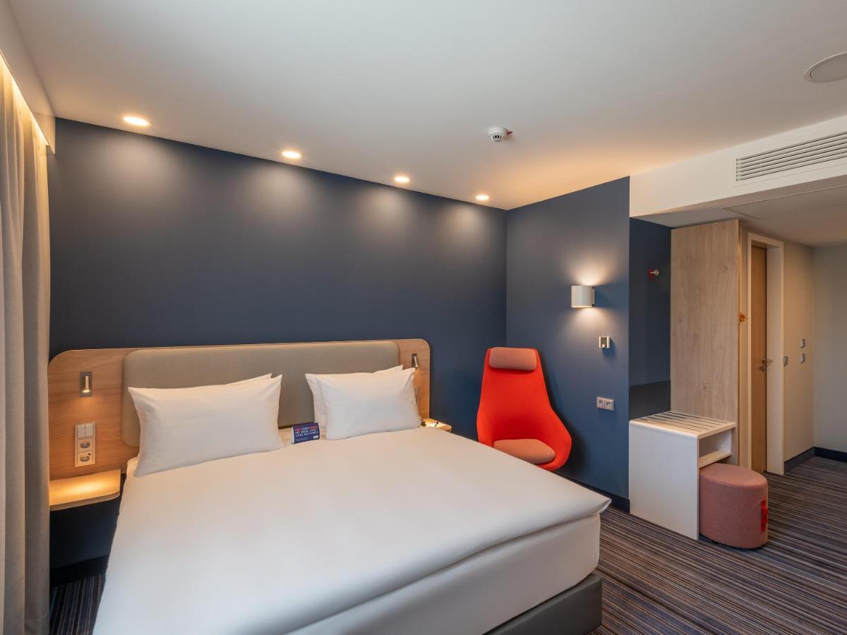 Holiday Inn Express - Hamburg South A7-As42, An Ihg Hotel เอเกสตอร์ฟ ภายนอก รูปภาพ