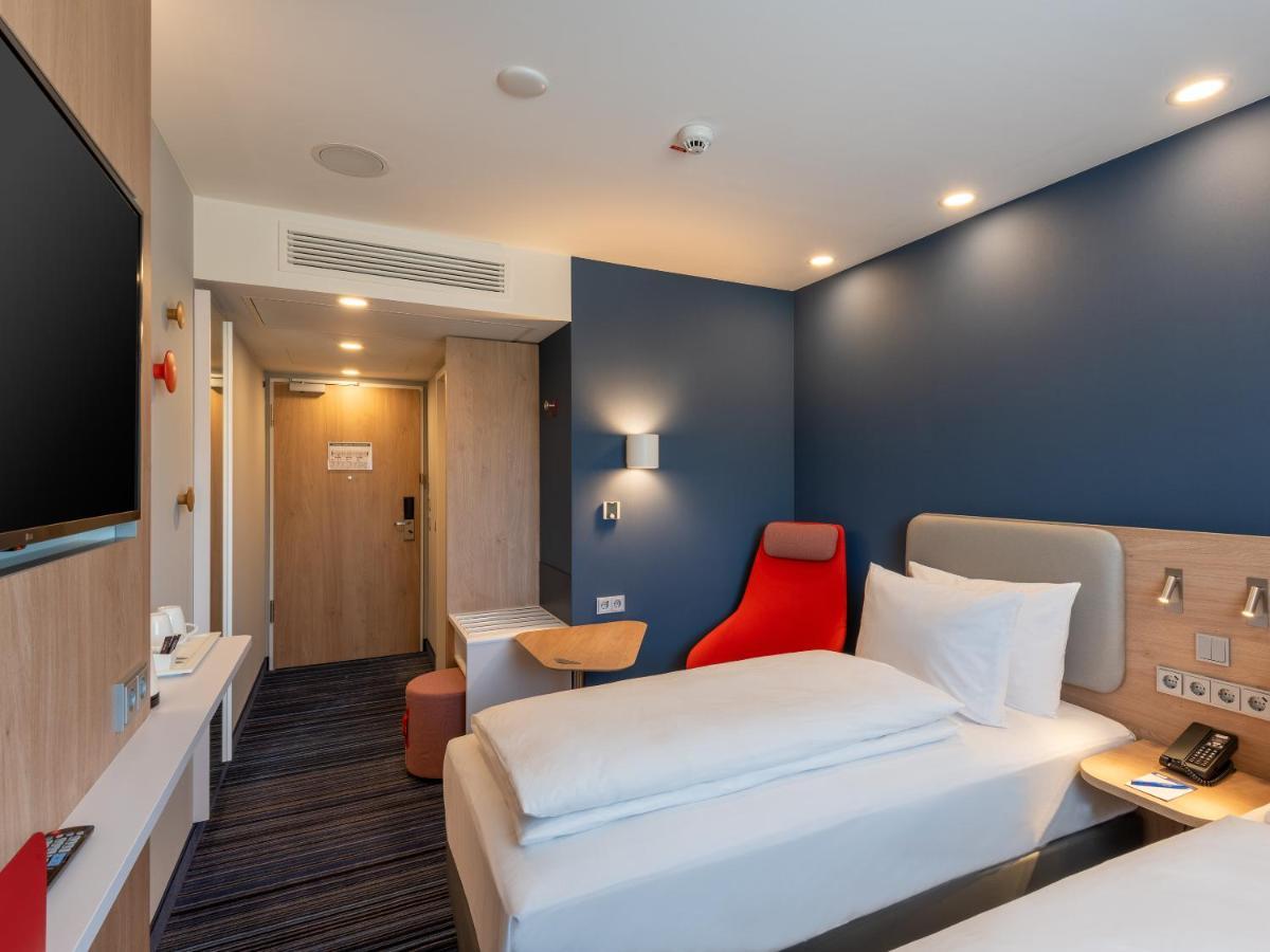 Holiday Inn Express - Hamburg South A7-As42 By Ihg เอเกสตอร์ฟ ภายนอก รูปภาพ