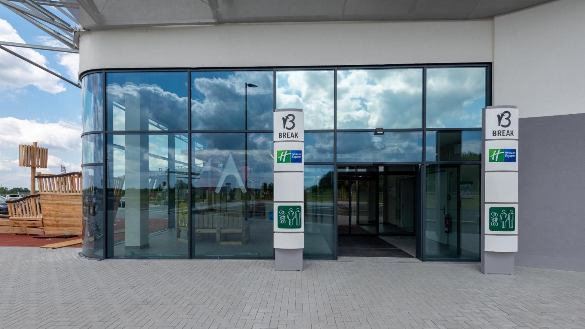 Holiday Inn Express - Hamburg South A7-As42 By Ihg เอเกสตอร์ฟ ภายนอก รูปภาพ