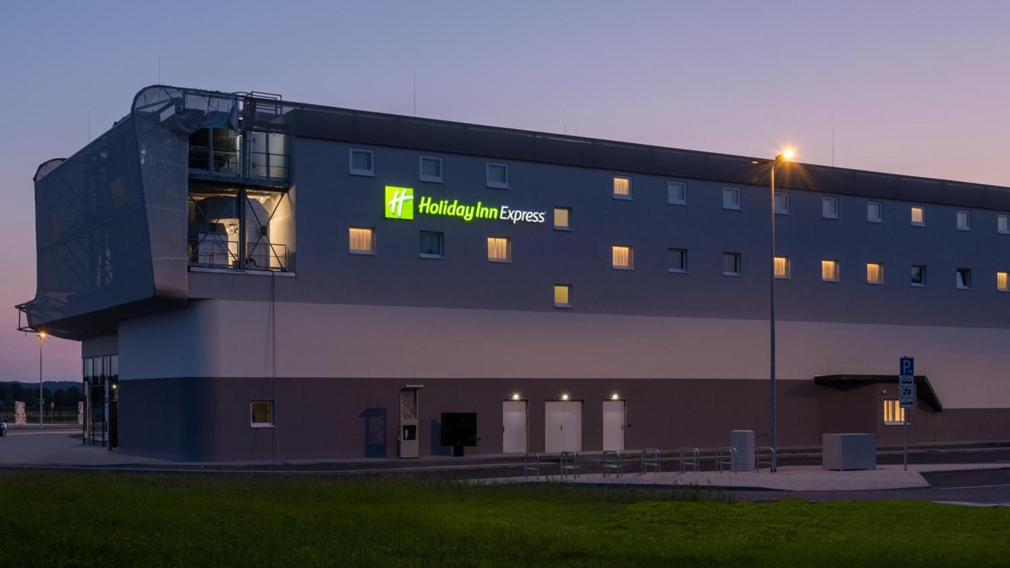 Holiday Inn Express - Hamburg South A7-As42 By Ihg เอเกสตอร์ฟ ภายนอก รูปภาพ