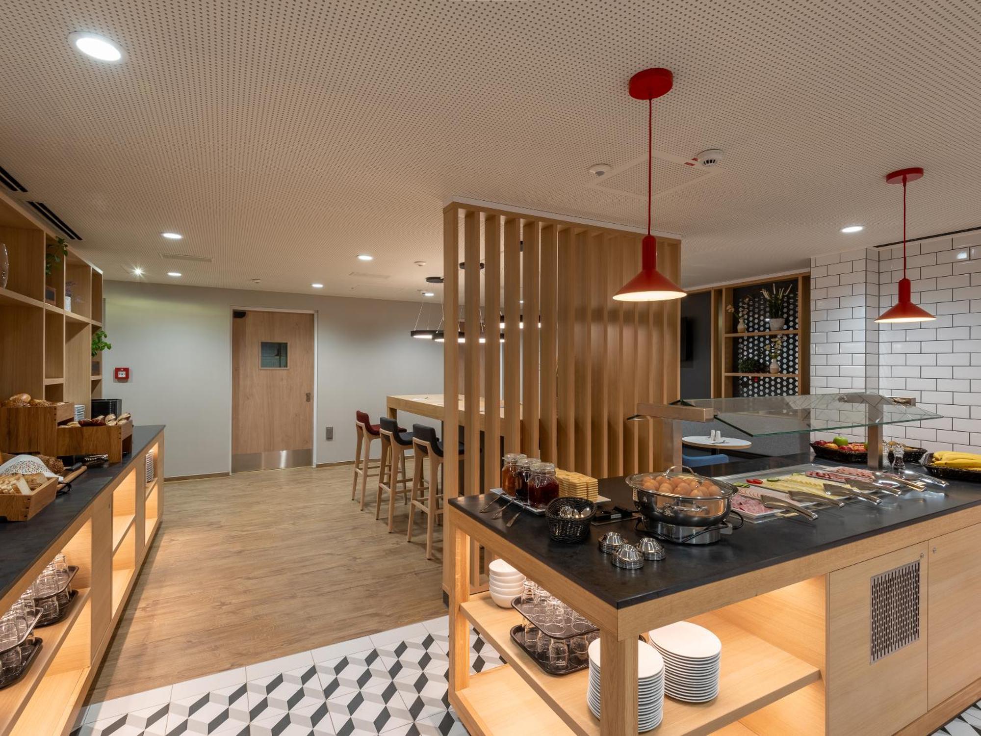 Holiday Inn Express - Hamburg South A7-As42 By Ihg เอเกสตอร์ฟ ภายนอก รูปภาพ