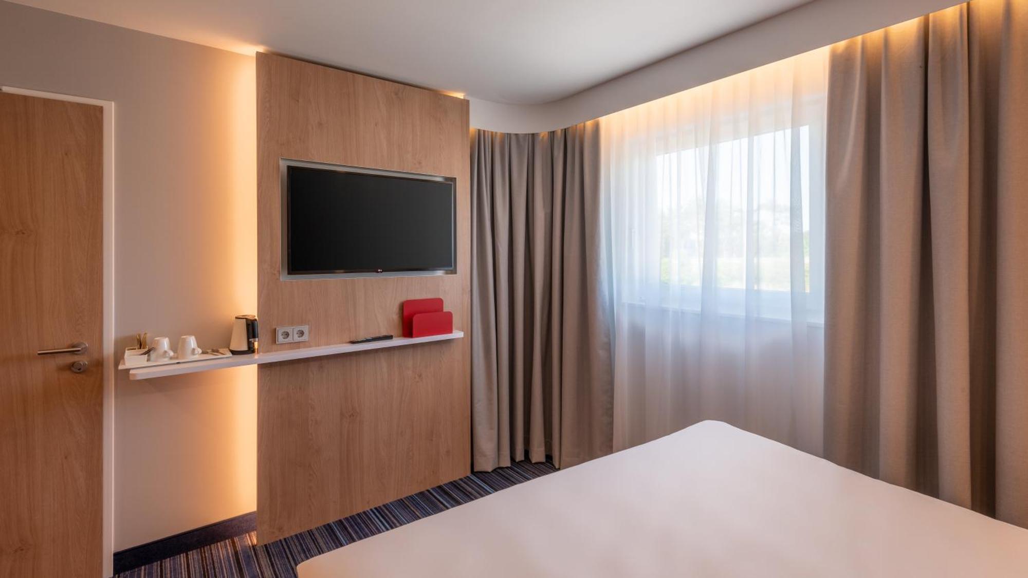 Holiday Inn Express - Hamburg South A7-As42 By Ihg เอเกสตอร์ฟ ภายนอก รูปภาพ