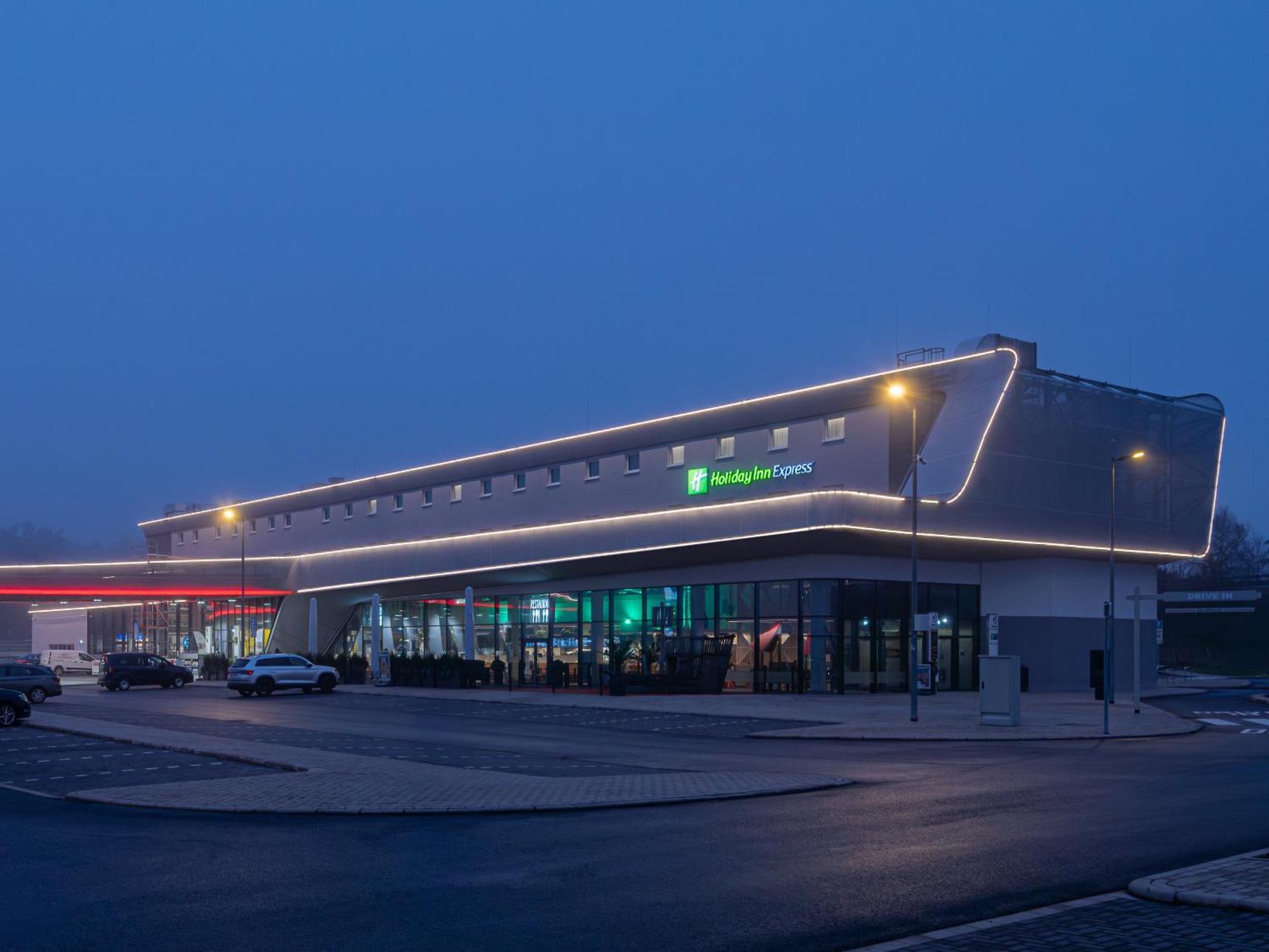 Holiday Inn Express - Hamburg South A7-As42 By Ihg เอเกสตอร์ฟ ภายนอก รูปภาพ