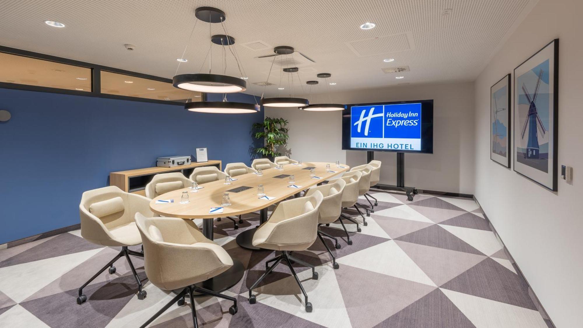 Holiday Inn Express - Hamburg South A7-As42 By Ihg เอเกสตอร์ฟ ภายนอก รูปภาพ